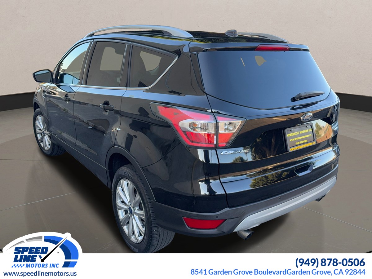 2017 Ford Escape Titanium photo 4