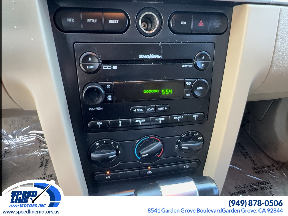 2006 Ford Mustang GT Premium photo 10