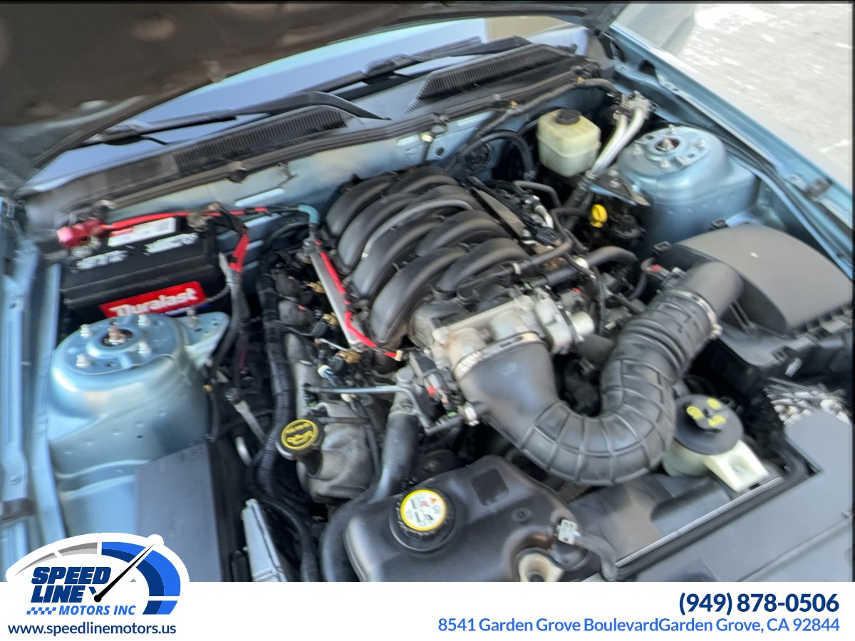 2006 Ford Mustang GT Premium photo 18