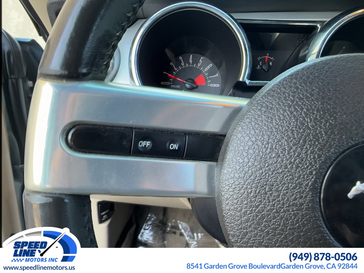 2006 Ford Mustang GT Premium photo 15