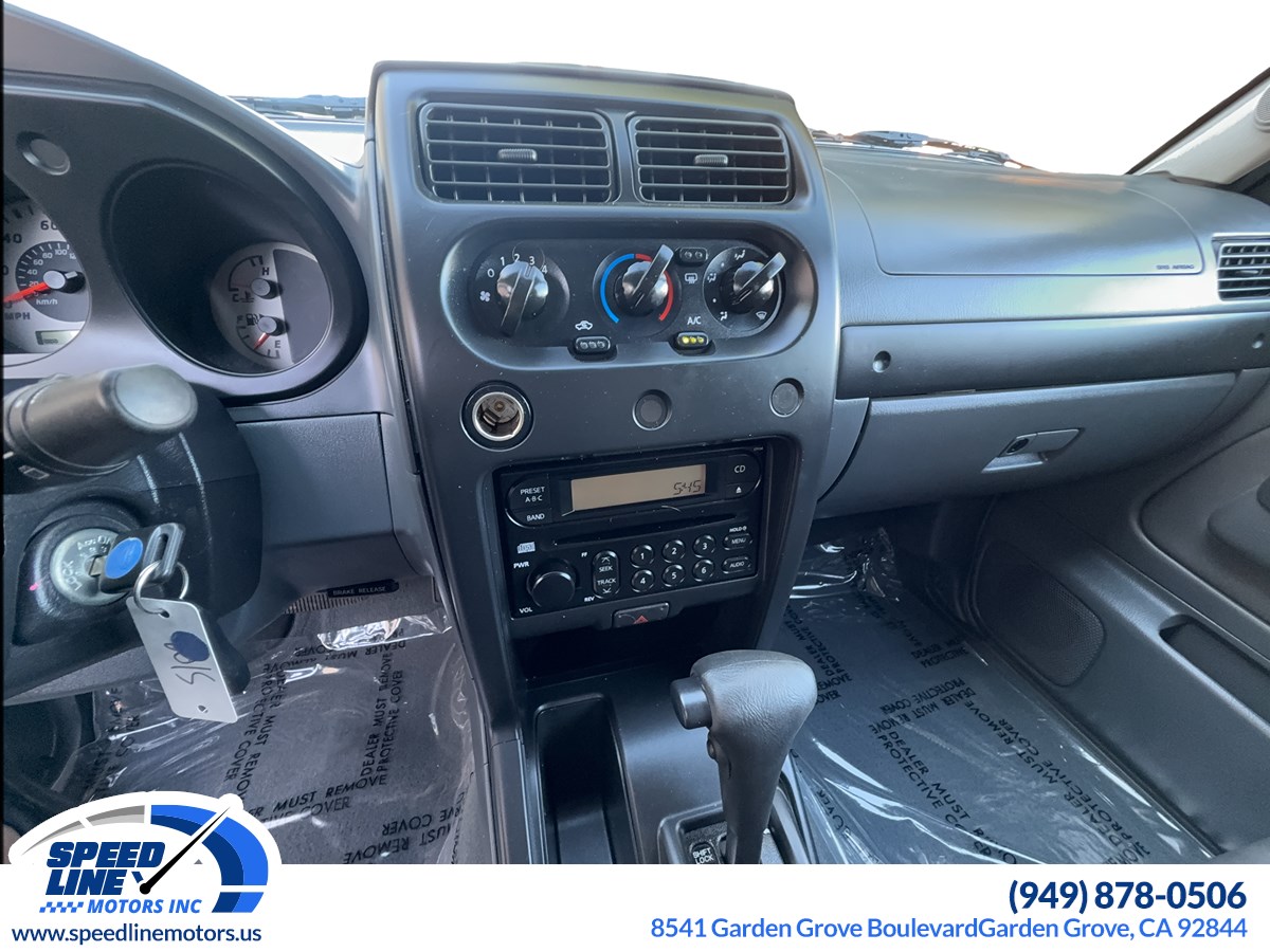 2004 Nissan Xterra XE photo 13