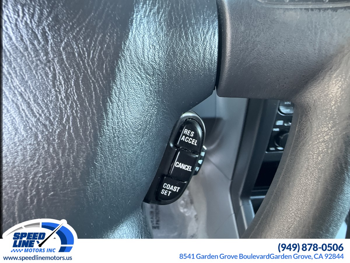 2004 Nissan Xterra XE photo 16