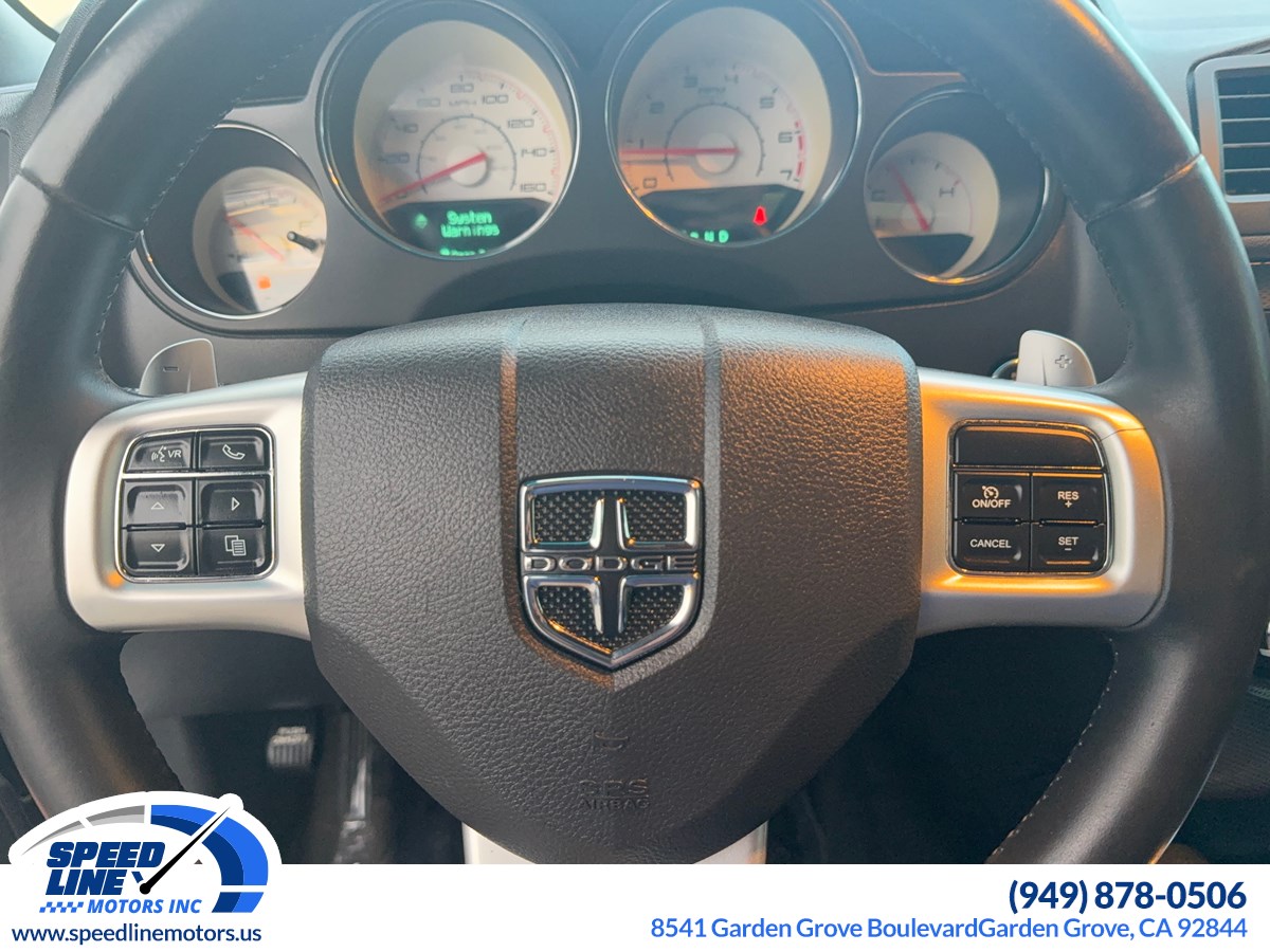 2012 Dodge Challenger R/T photo 14