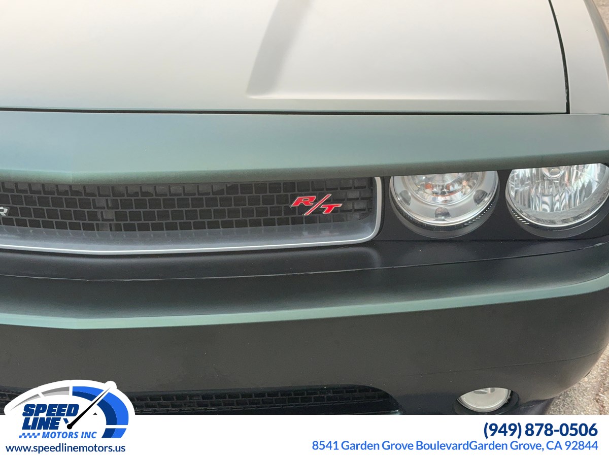 2012 Dodge Challenger R/T photo 3
