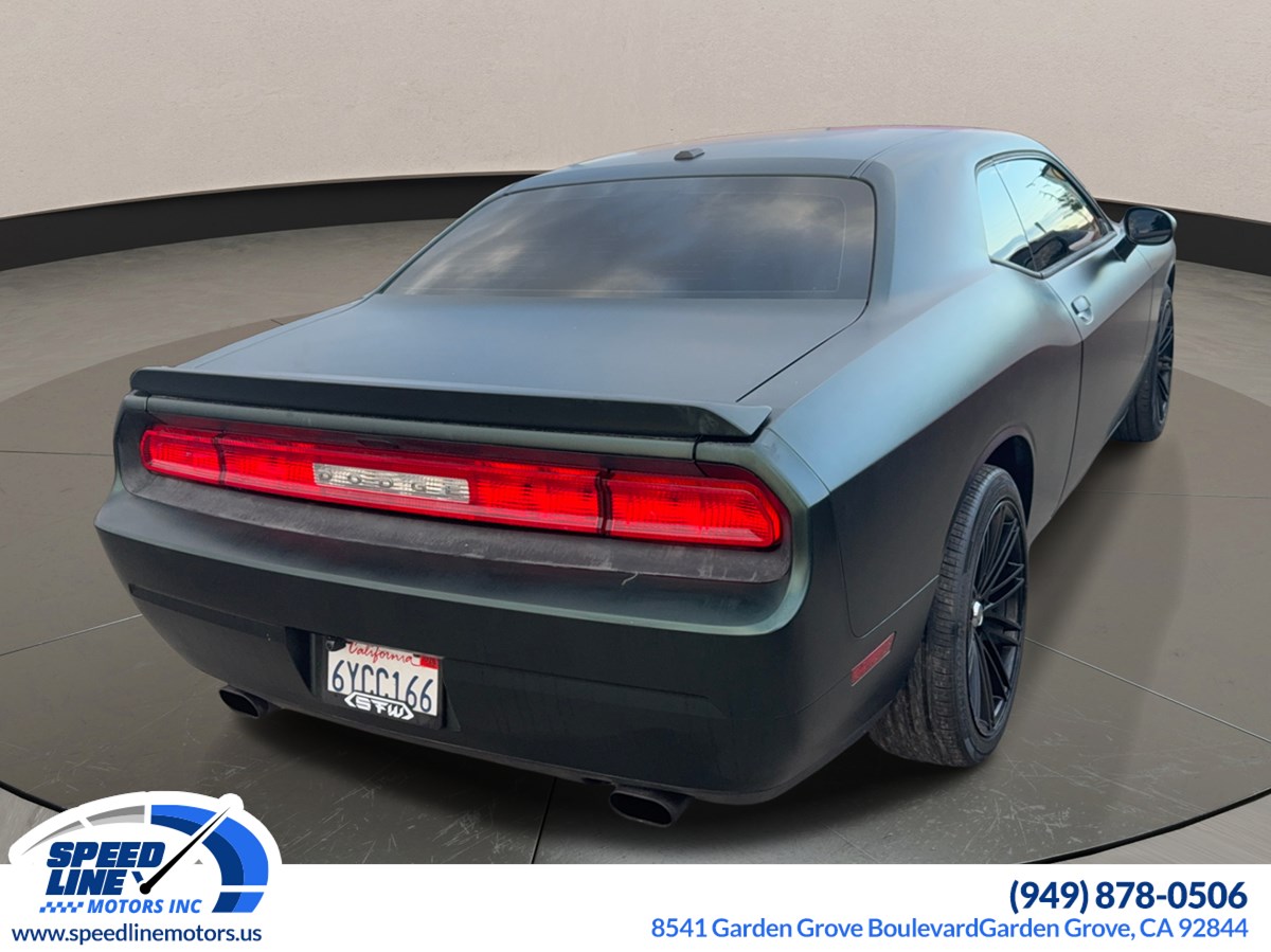 2012 Dodge Challenger R/T photo 6