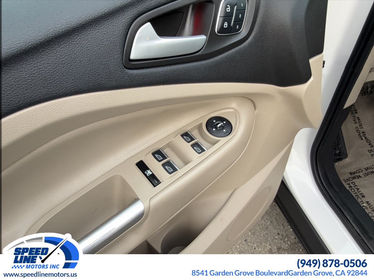 2016 Ford Escape Titanium photo 10