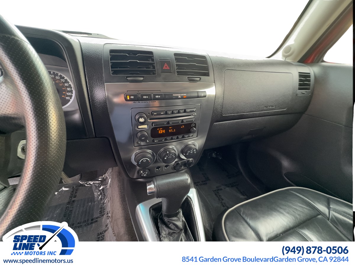 2006 Hummer H3 Luxury photo 10