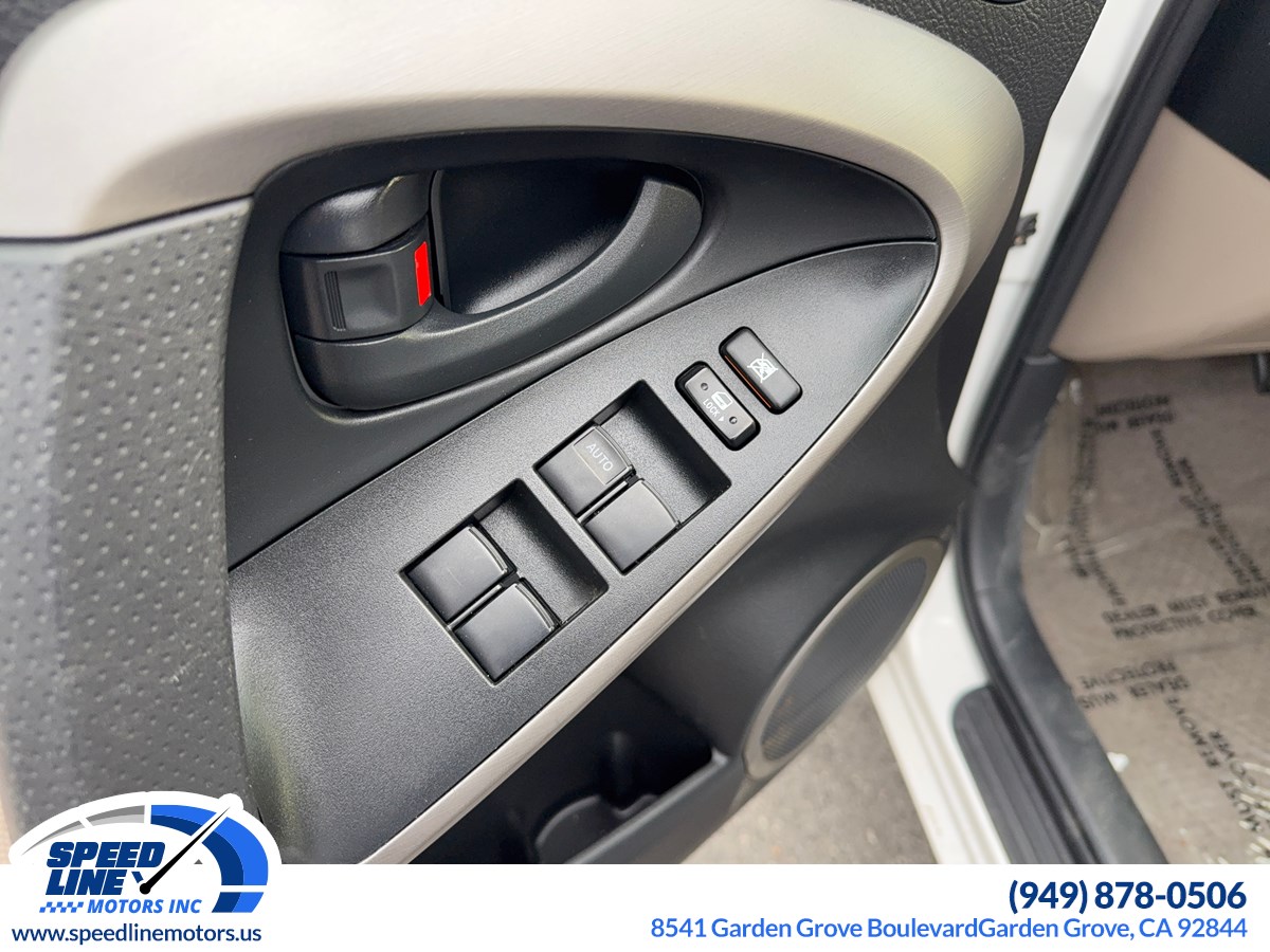 2007 Toyota RAV4 photo 10