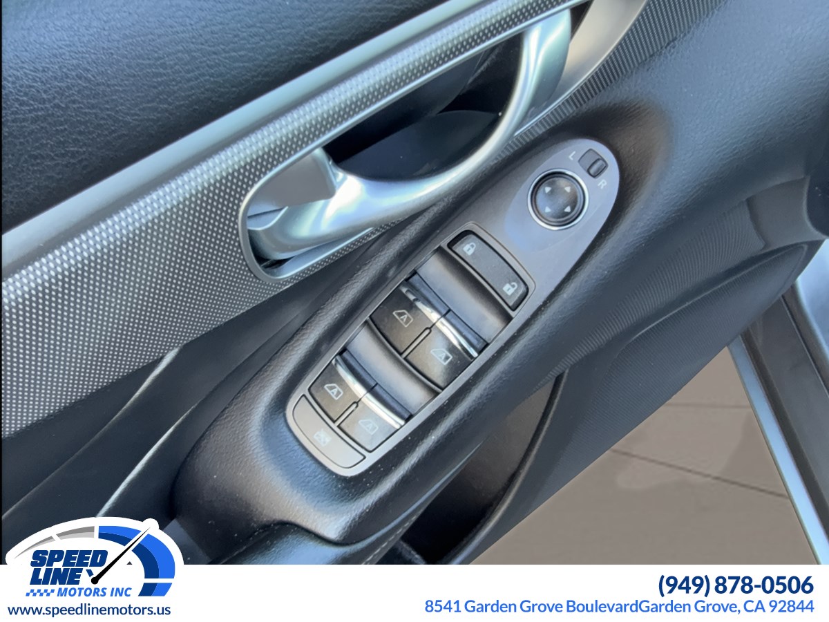 2014 Infiniti Q50 Premium photo 10