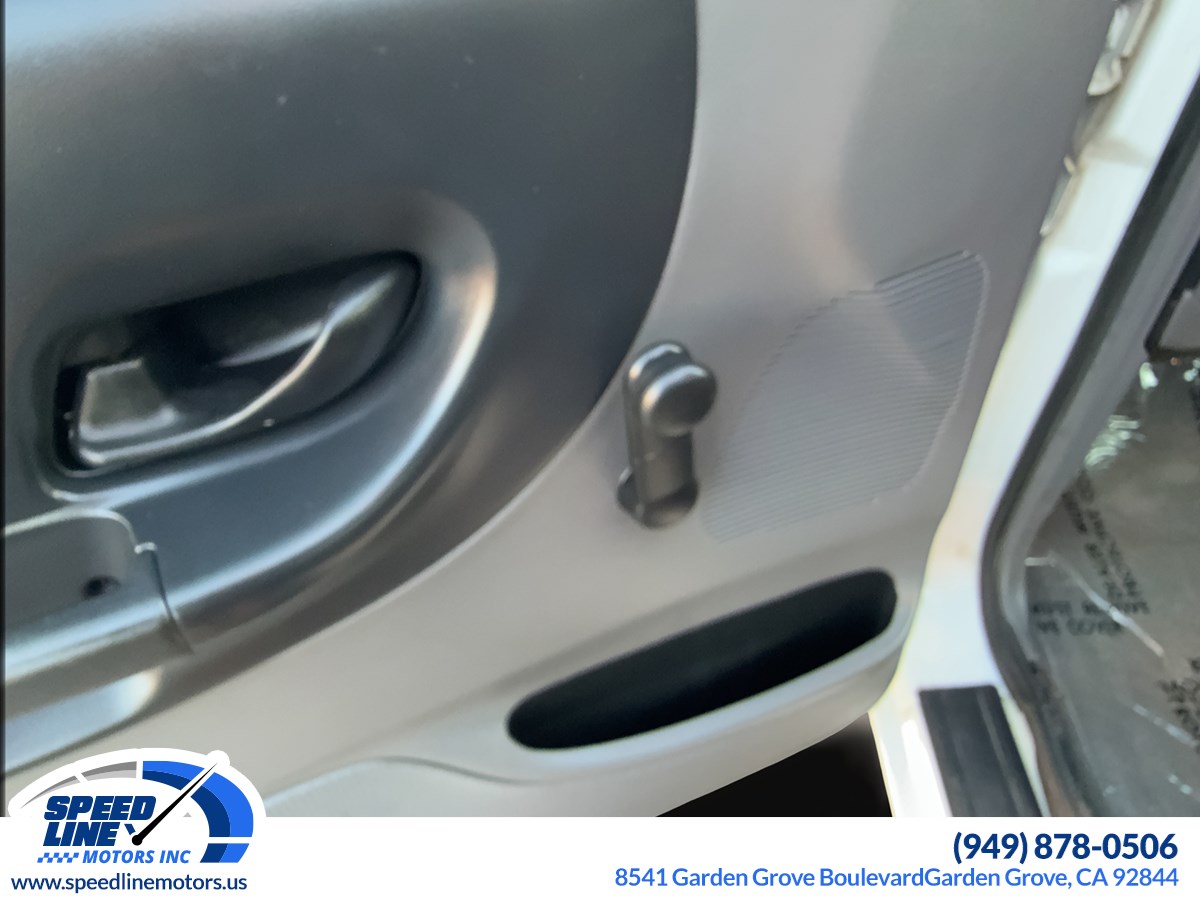 2003 Mazda B-Series SE photo 10