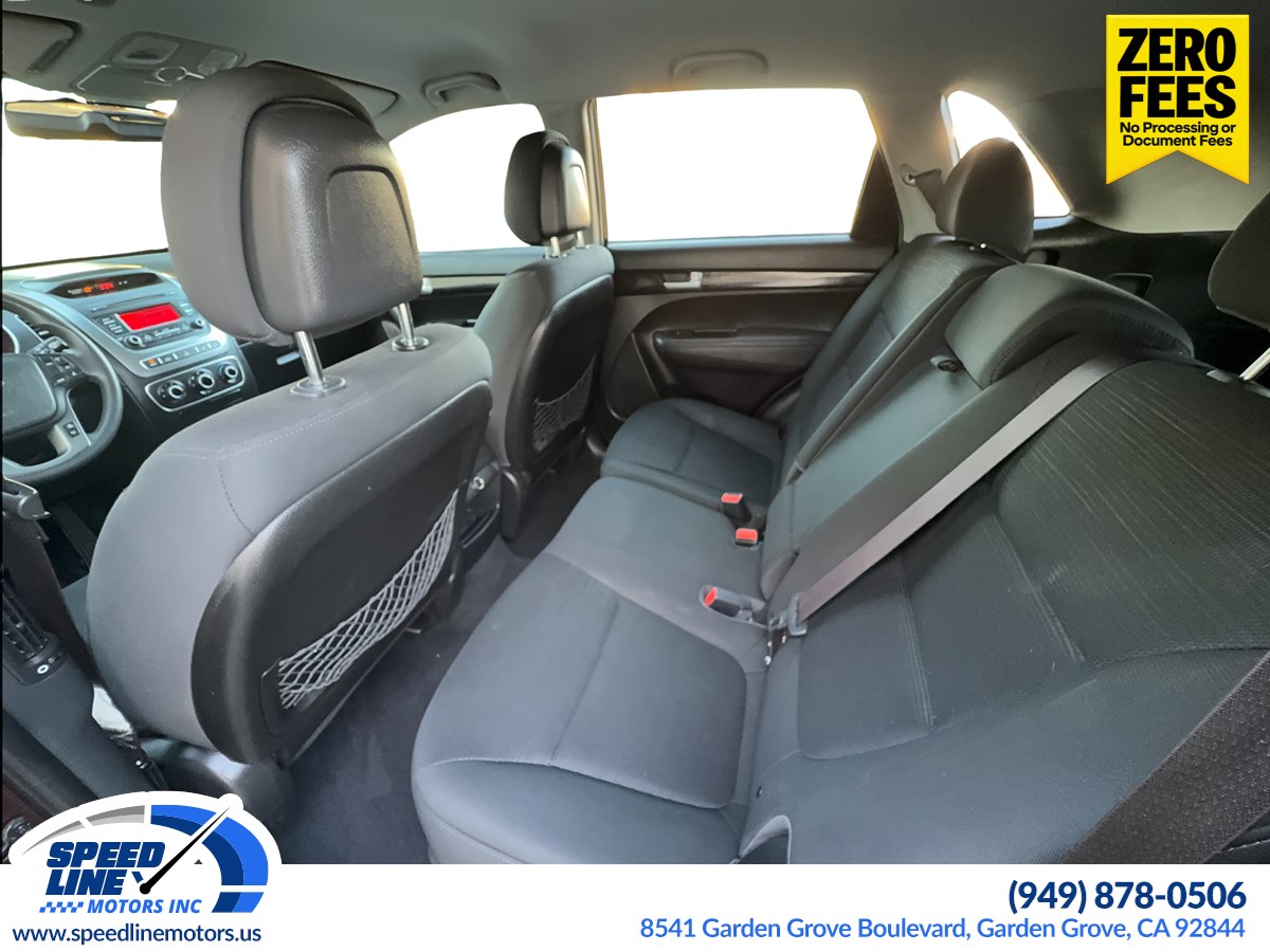 2015 Kia Sorento LX - Photo 9