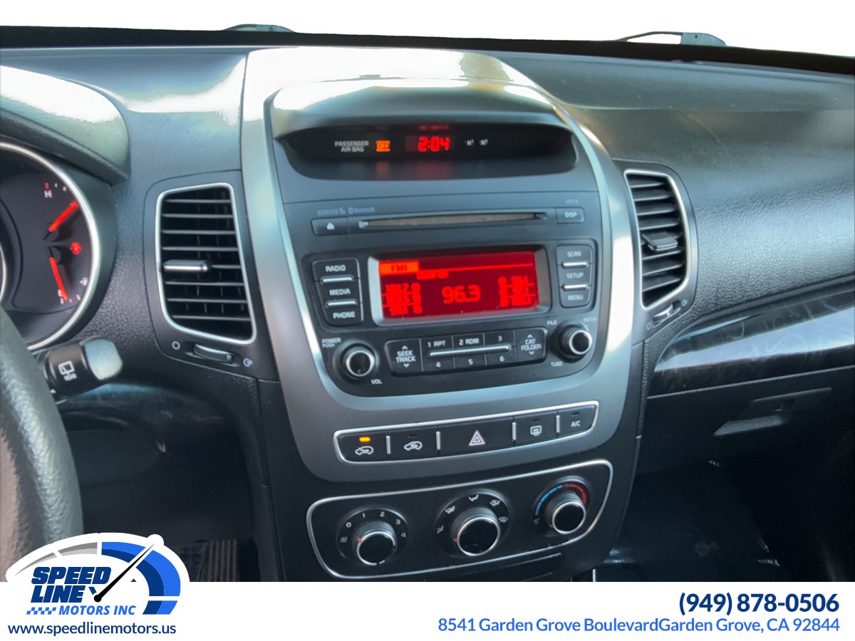 2015 Kia Sorento LX - Photo 12