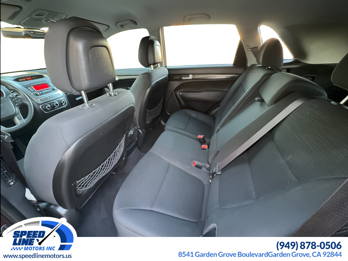 2015 Kia Sorento LX - Photo 9