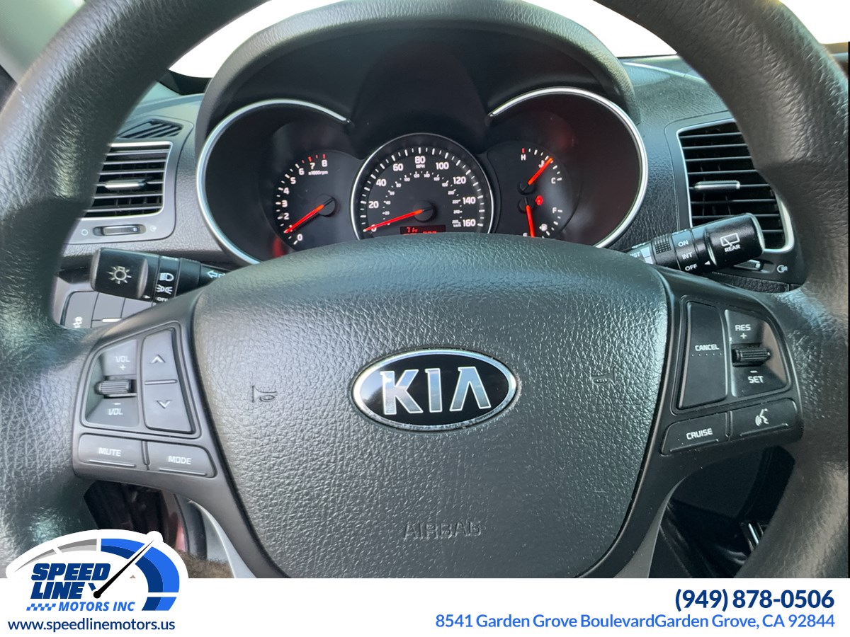 2015 Kia Sorento LX - Photo 16