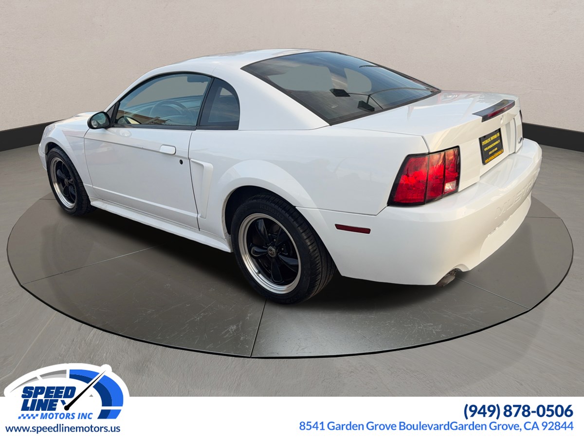 2001 Ford Mustang GT Bullitt photo 4