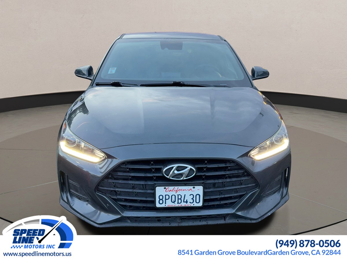 2020 Hyundai Veloster 2.0L Premium photo 2