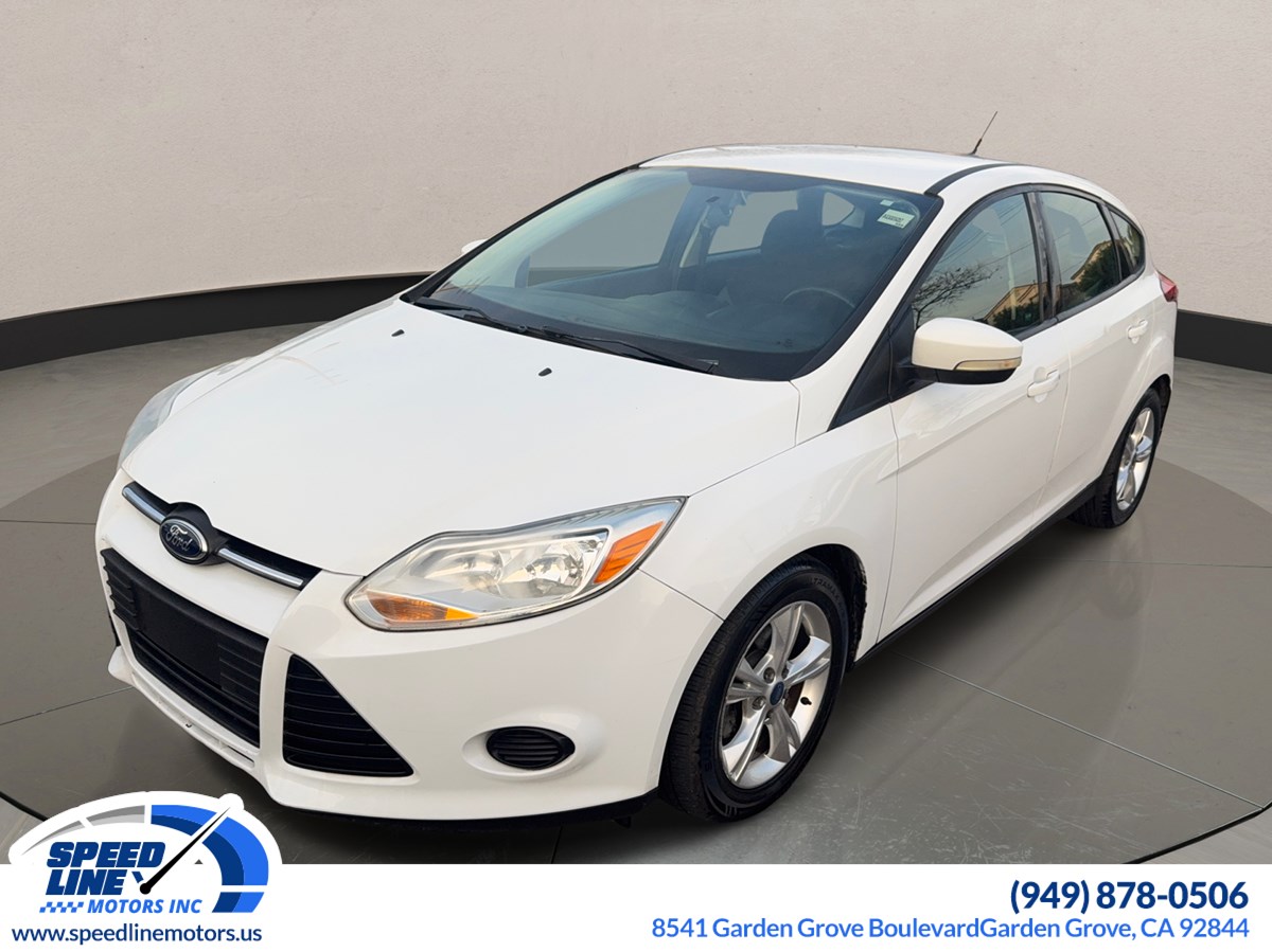 2013 Ford Focus 5 Door Hatch SE's photo