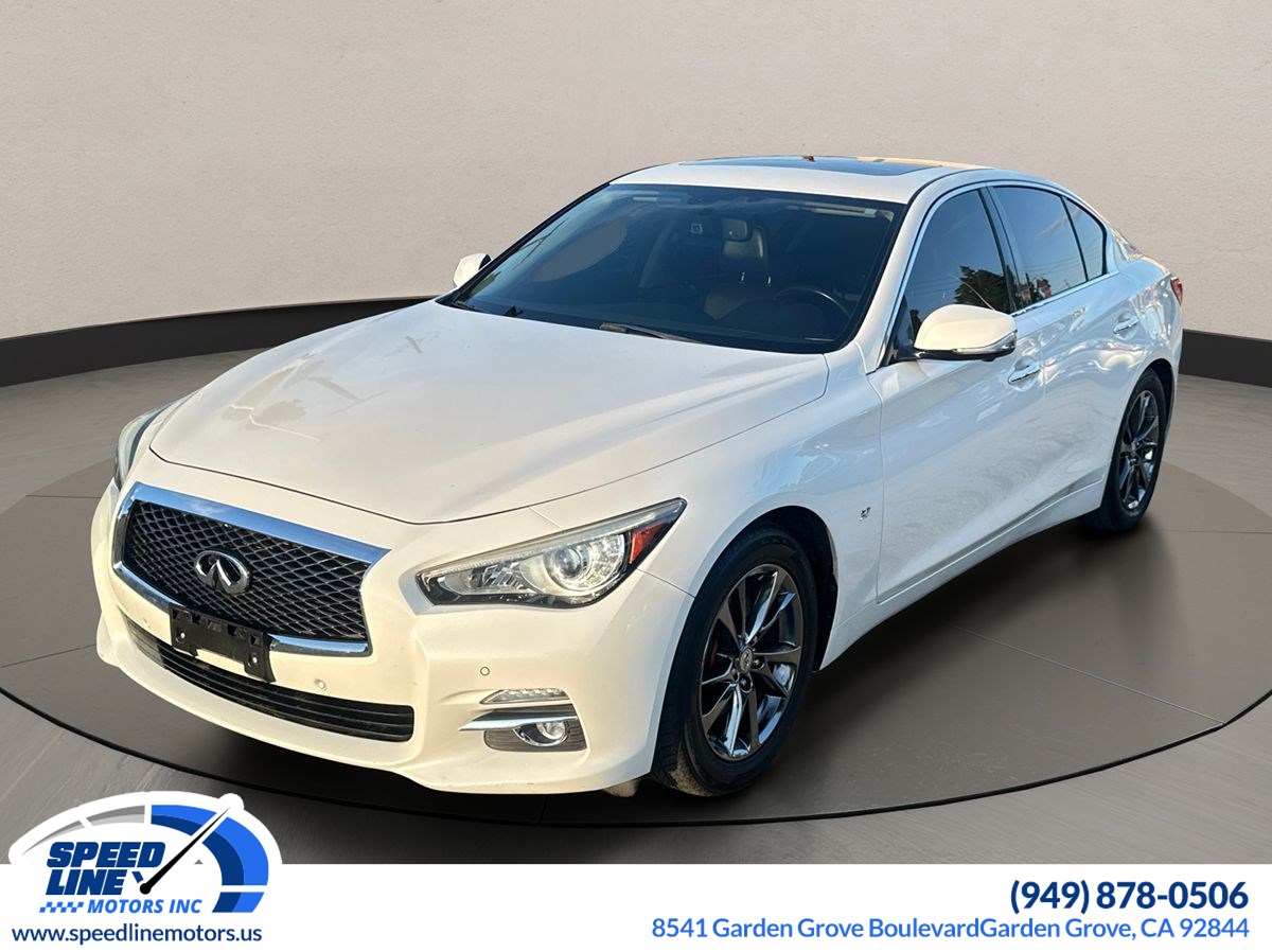 2015 INFINITI Q50 Premium's photo