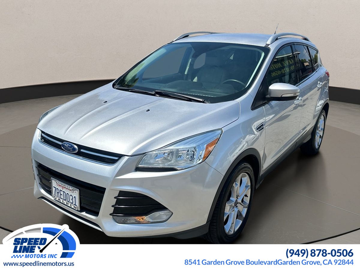 2016 Ford Escape Titanium's photo
