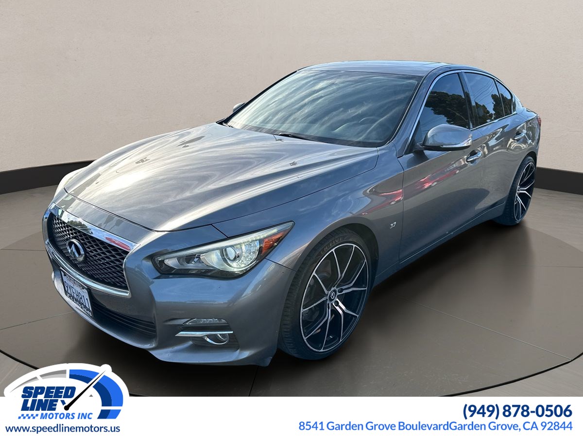 2015 INFINITI Q50 Premium's photo
