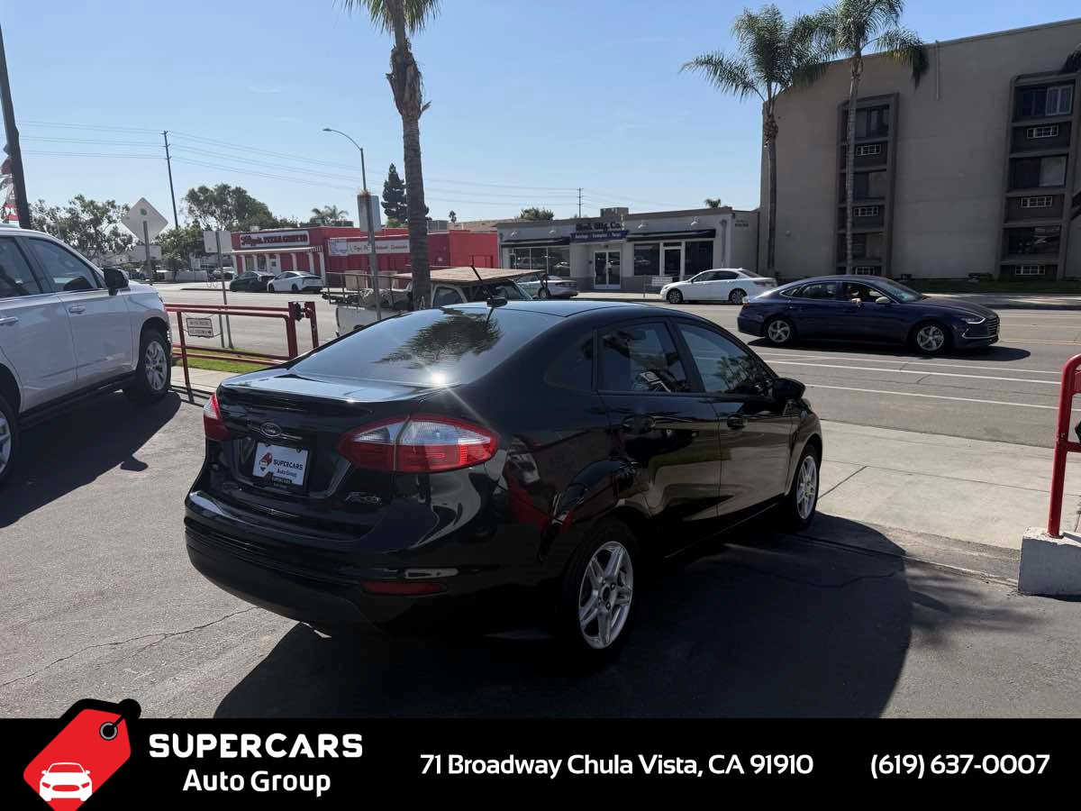 2019 Ford Fiesta SE - Photo 4