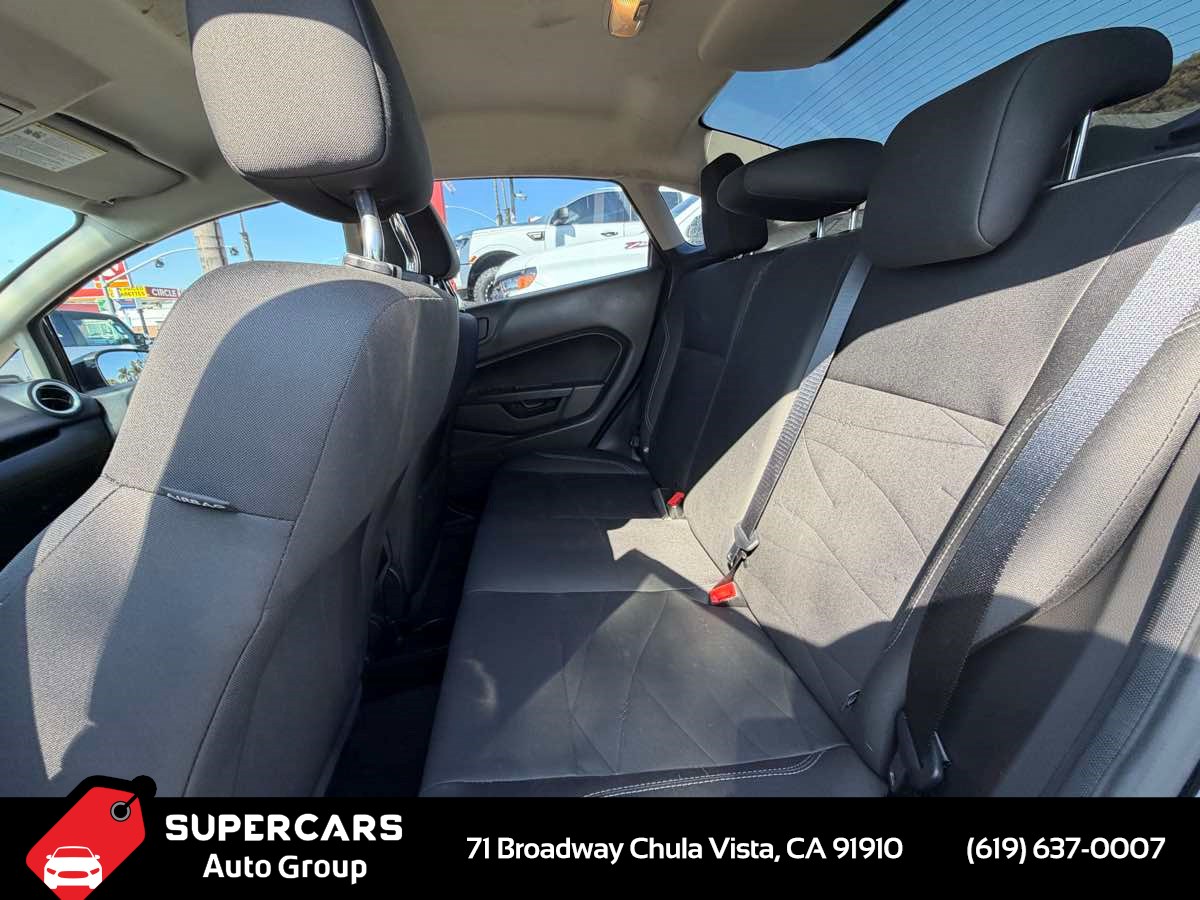 2019 Ford Fiesta SE - Photo 10
