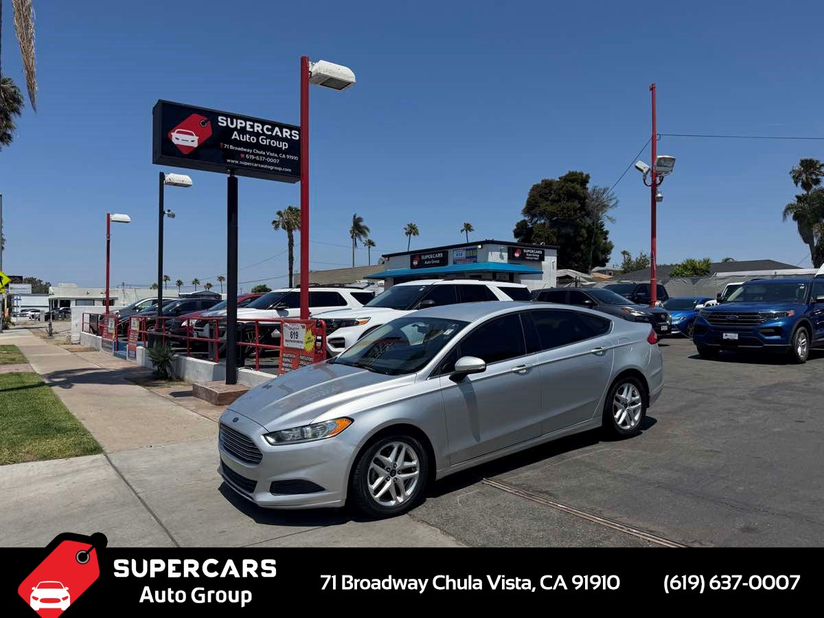 2016 Ford Fusion SE FWD's photo