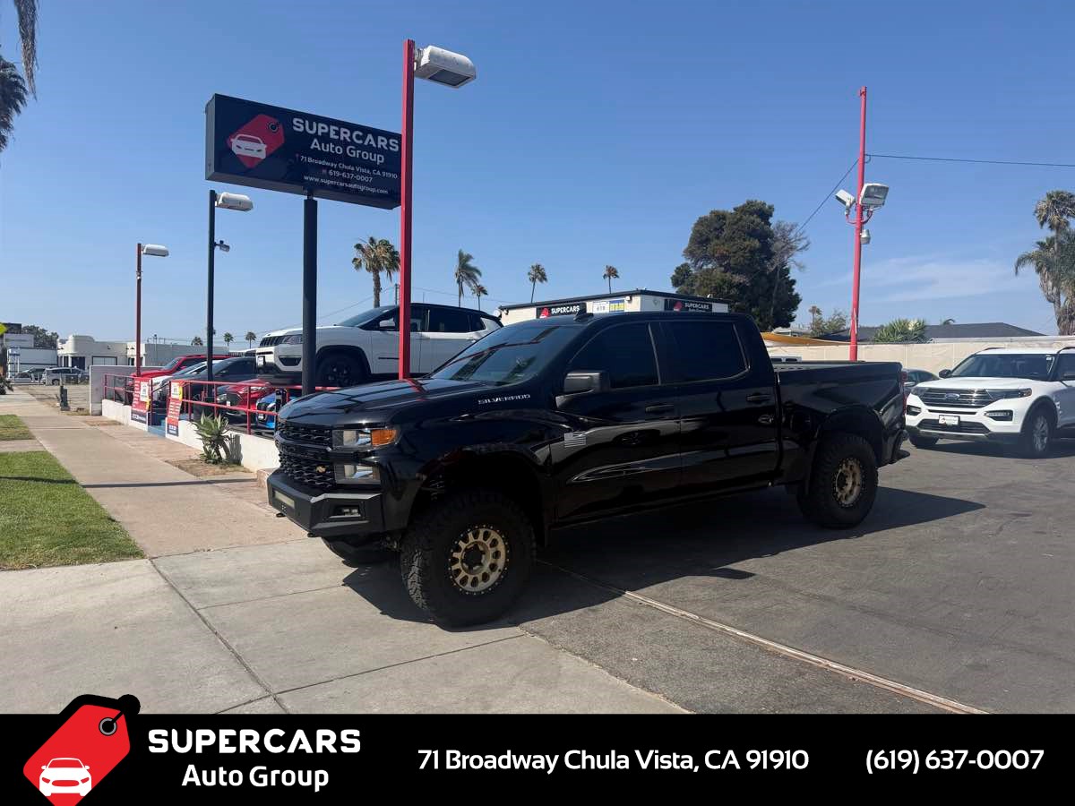 2022 Chevrolet Silverado 1500 Custom Crew Cab Short Box's photo