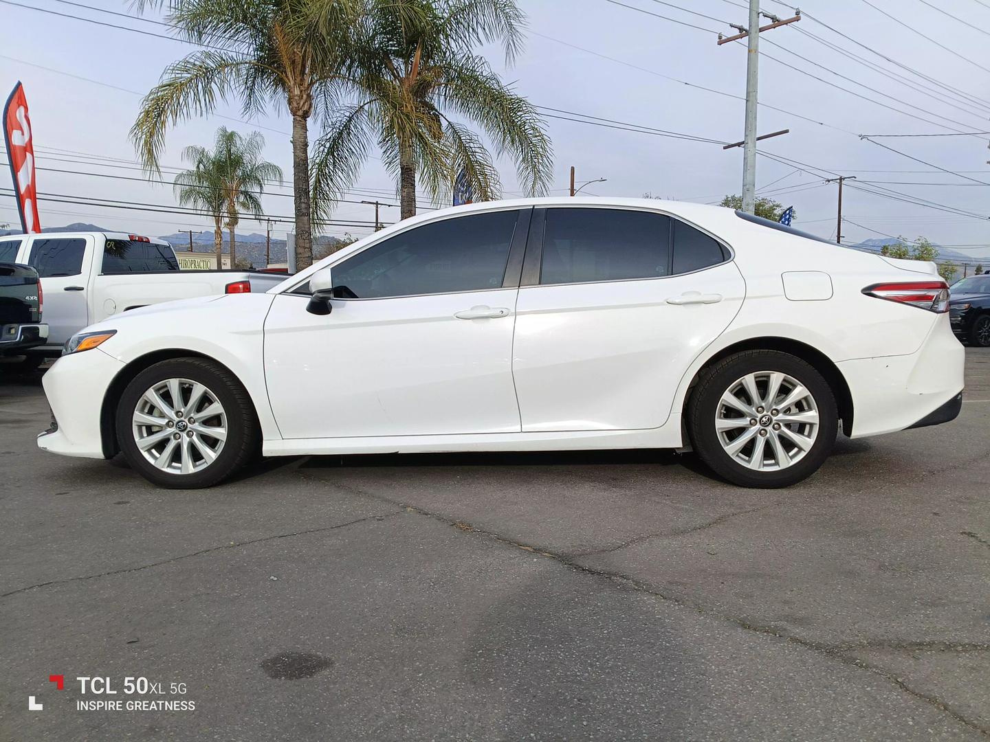 2018 Toyota Camry LE photo 4