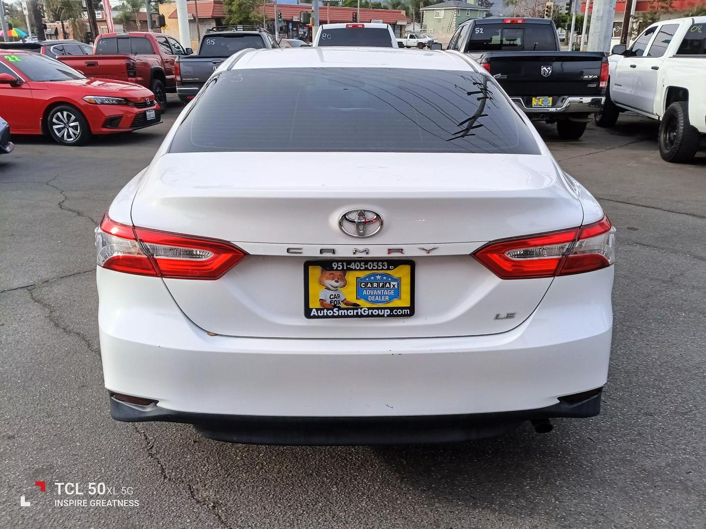 2018 Toyota Camry LE photo 6