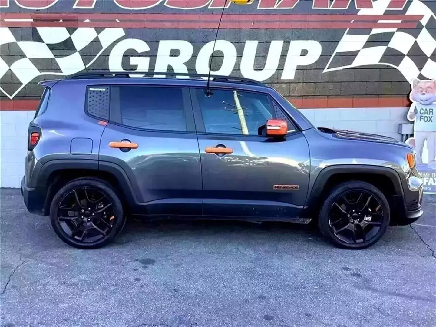 2020 Jeep Renegade Orange Edition photo 4