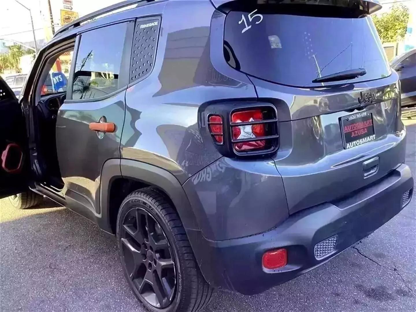 2020 Jeep Renegade Orange Edition photo 28