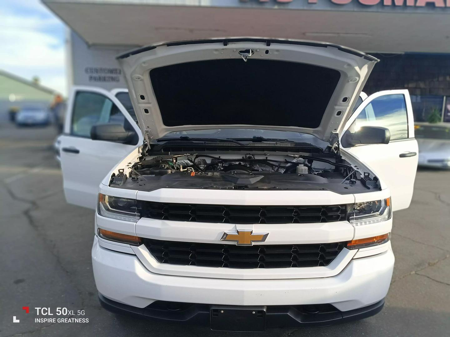 2018 Chevrolet Silverado 1500 Custom photo 10