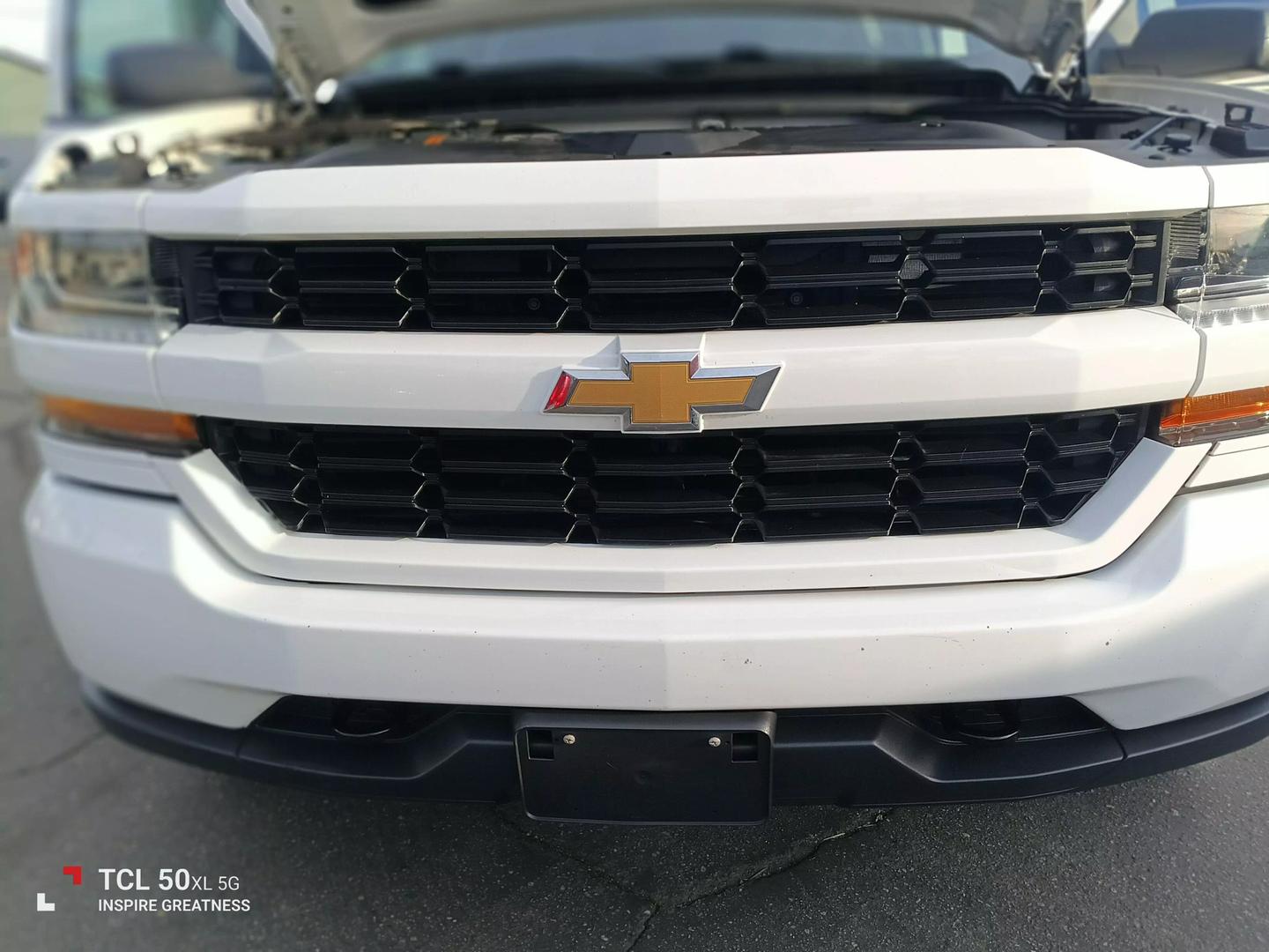 2018 Chevrolet Silverado 1500 Custom photo 11