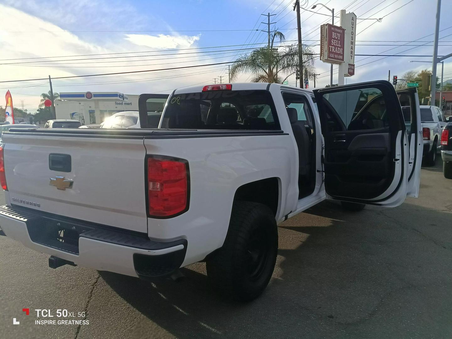 2018 Chevrolet Silverado 1500 Custom photo 17