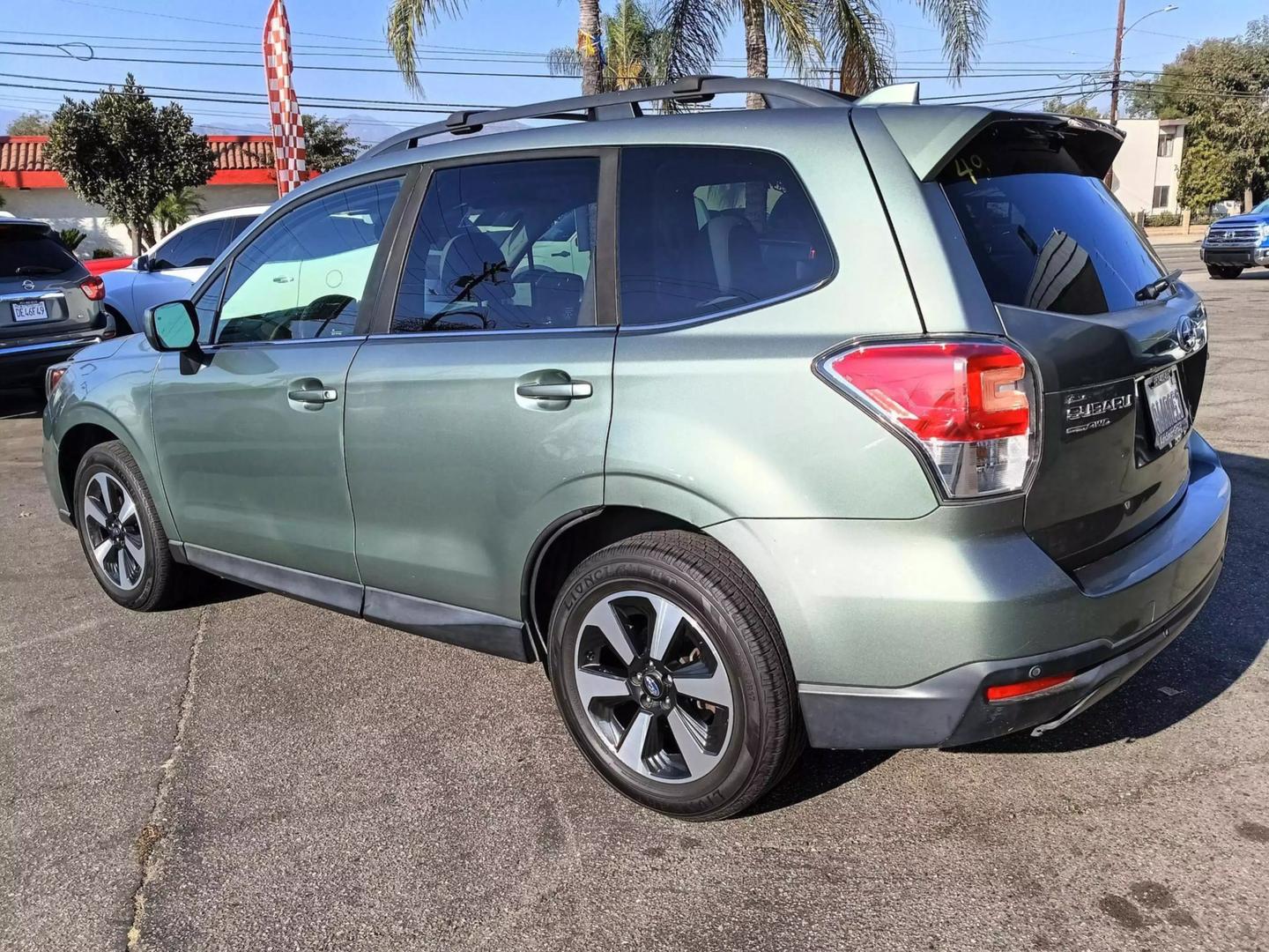 2018 Subaru Forester Limited photo 5