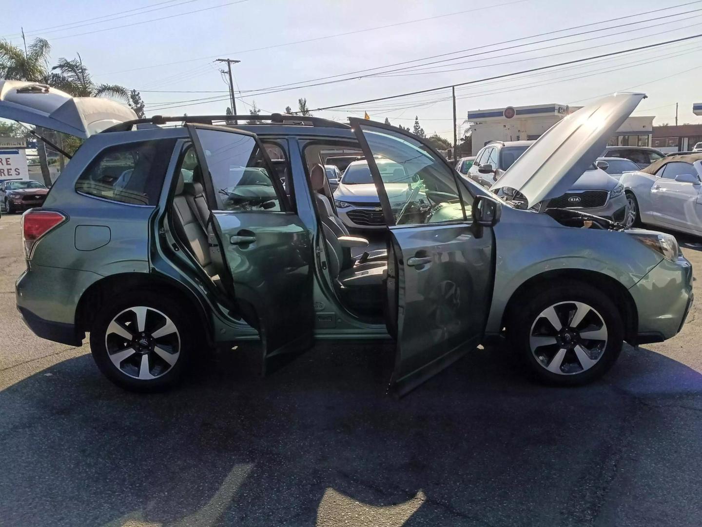 2018 Subaru Forester Limited photo 17