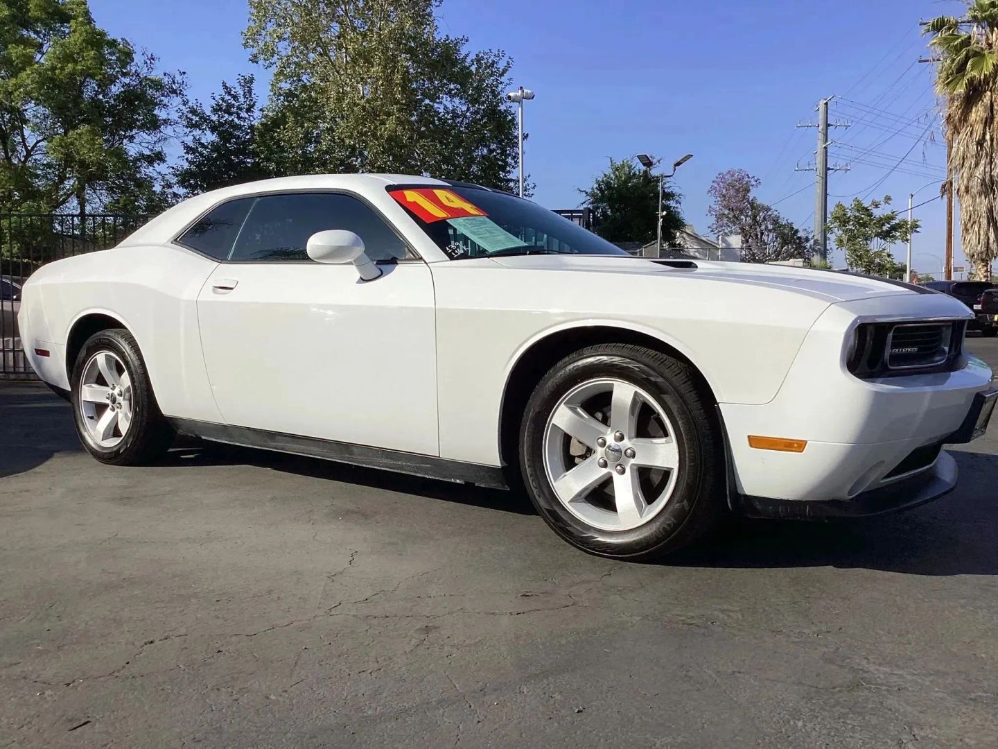 2014 Dodge Challenger SXT - Photo 9