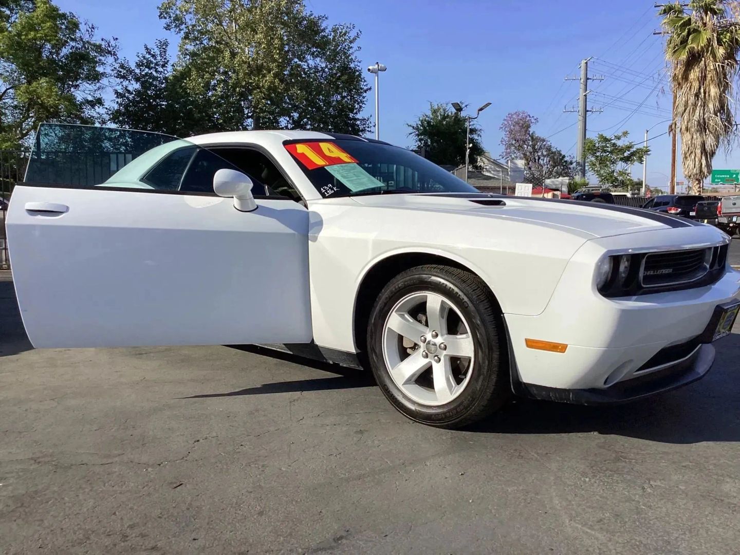2014 Dodge Challenger SXT - Photo 19