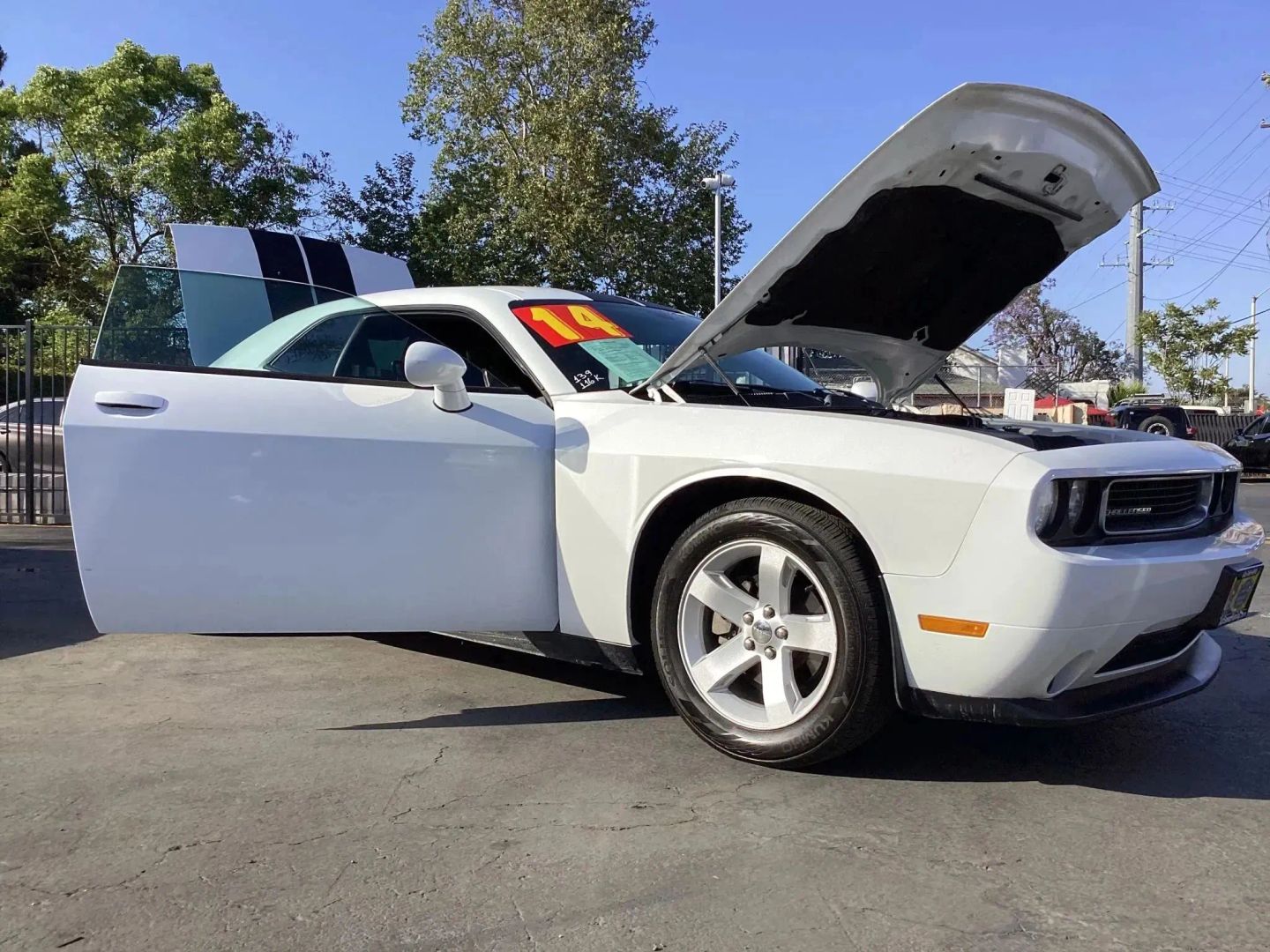 2014 Dodge Challenger SXT - Photo 20