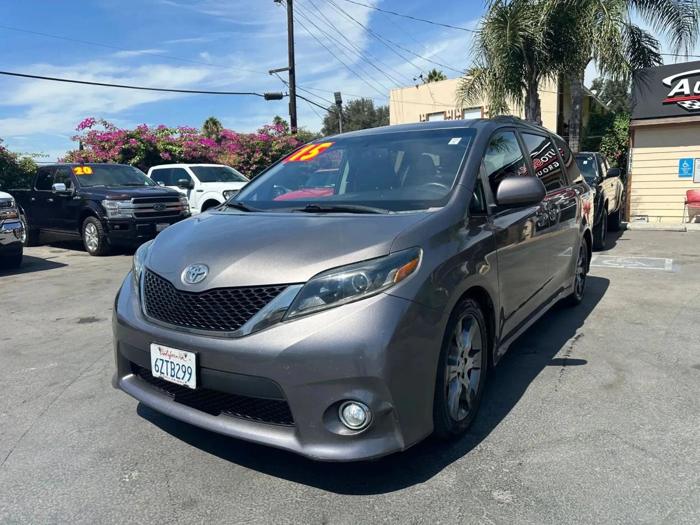2015 Toyota Sienna SE - Photo 4