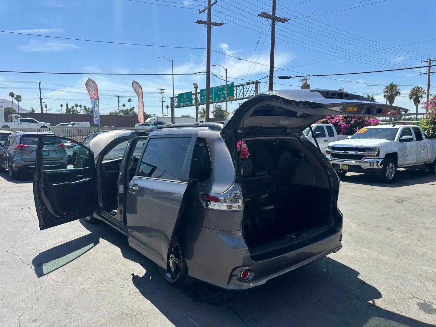 2015 Toyota Sienna SE - Photo 13