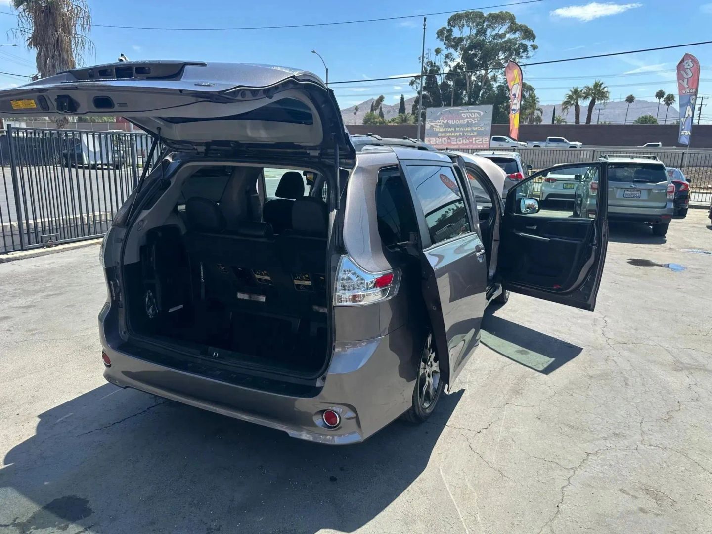 2015 Toyota Sienna SE - Photo 15