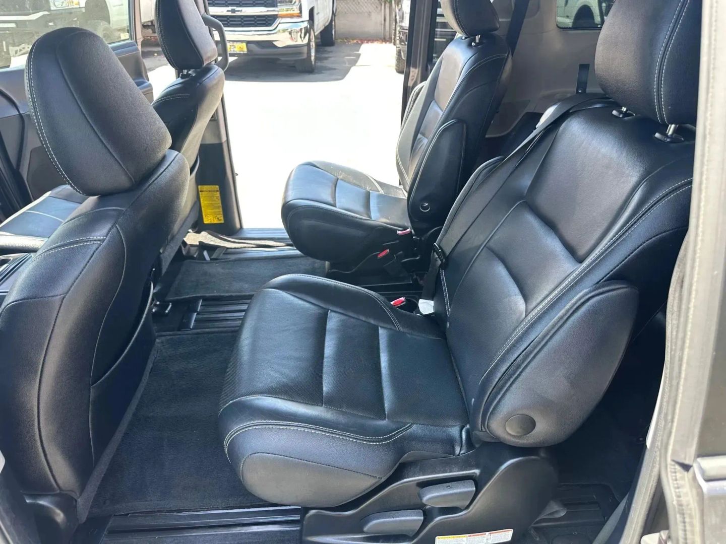 2015 Toyota Sienna SE - Photo 19