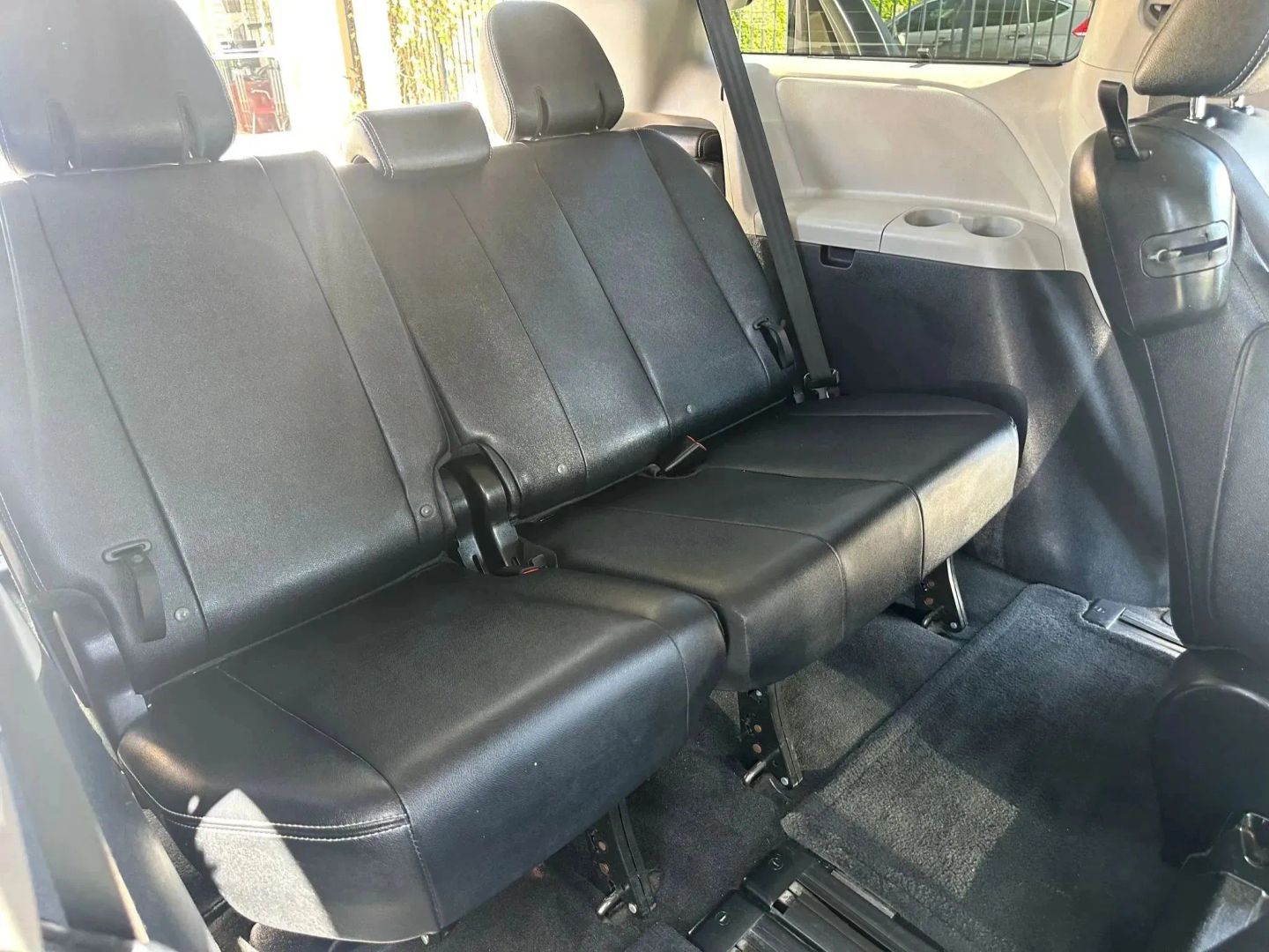 2015 Toyota Sienna SE - Photo 21