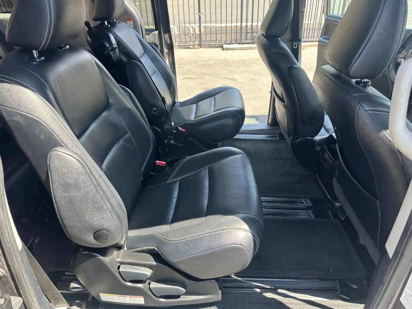 2015 Toyota Sienna SE - Photo 22
