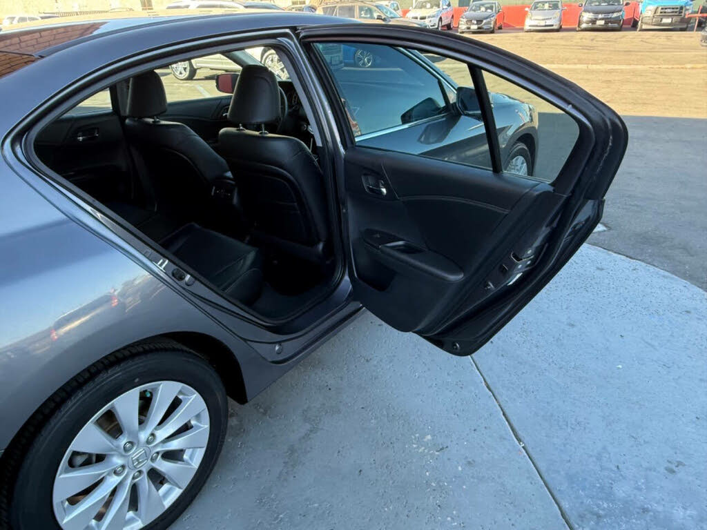 2013 Honda Accord EX-L photo 37