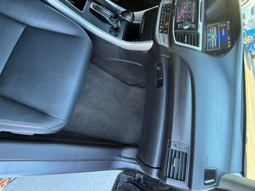 2013 Honda Accord EX-L photo 40