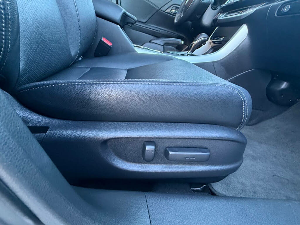 2013 Honda Accord EX-L photo 41