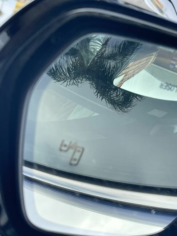 2023 Vinfast VF 8 photo 37
